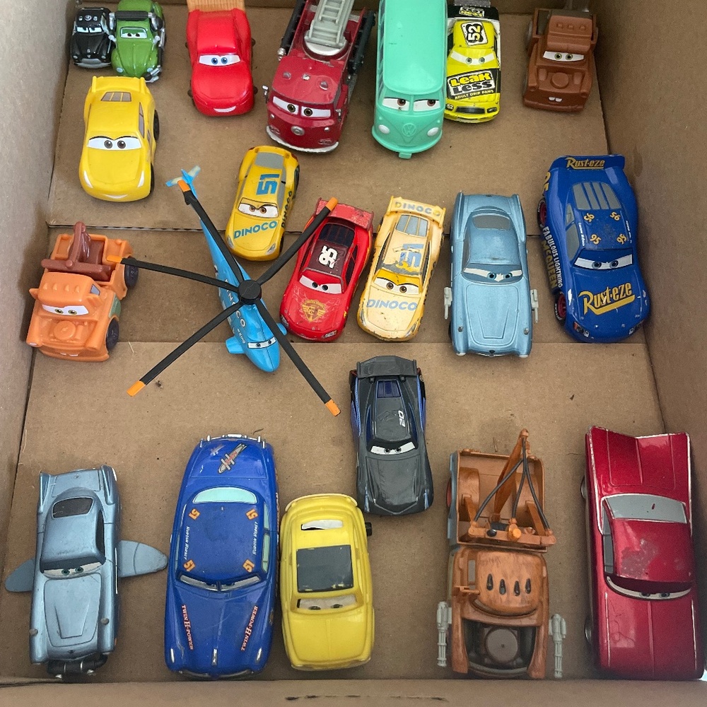 21 Disney Cars movie toys